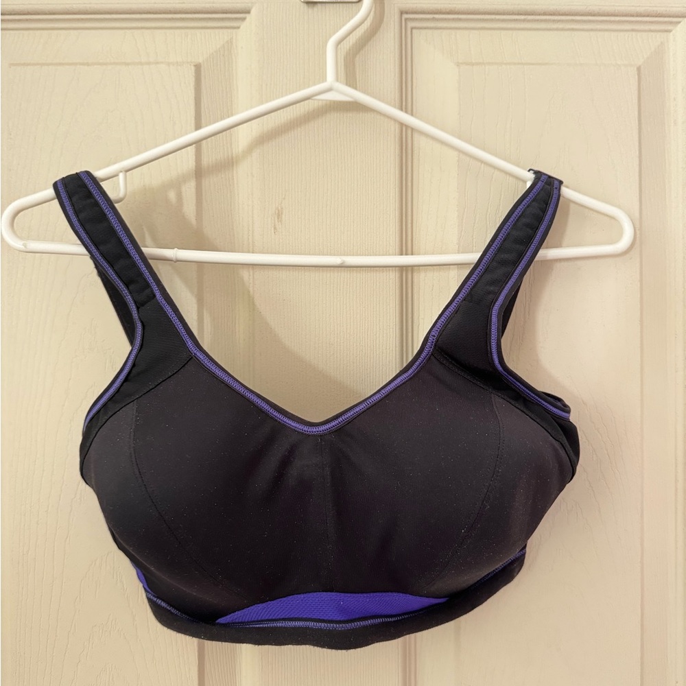 Freya underwire sports bra